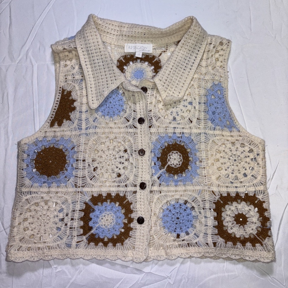 Rebellion again  Sleeveless Granny Square Button Up Vest Size S Boho Festival - Picture 3 of 7